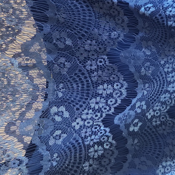 Rhyme Los Angeles Royal Blue Lace S/S Blouse, Feminine, Delicate - Picture 3 of 14